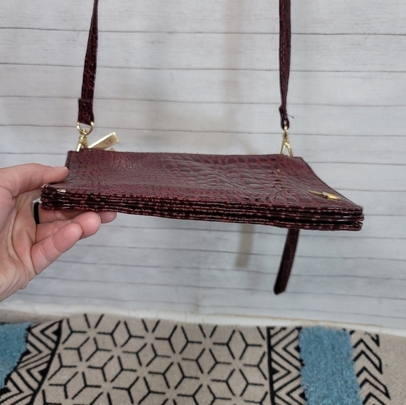 VICTOR MAROON FAUX SNAKESKIN WRISTLET - Picture 3 of 14